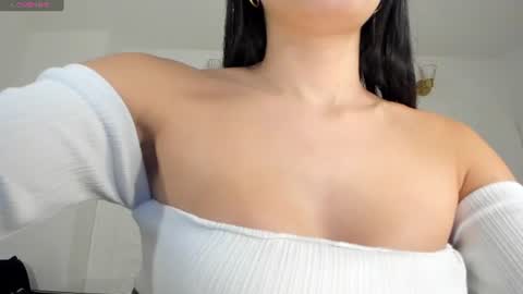 Snapshot of maddisontaylor chatting on 06-30-26, 07:15 Maddison online show from 06-30-26, 07:15
