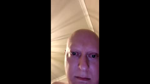 maddogg17 online show from 12-17-25, 05:52