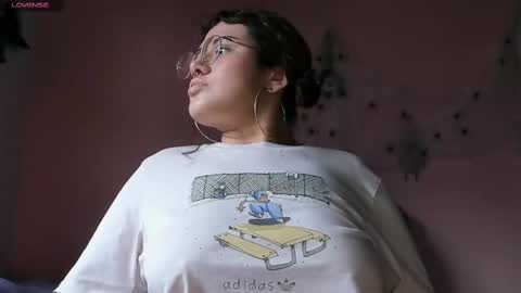 Maddy  online show from 10-31-25, 07:26