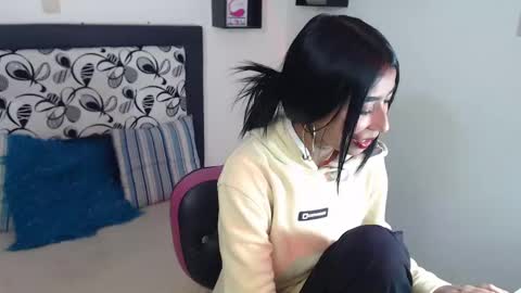 Maddy Parker  online show from 12-13-24, 09:35