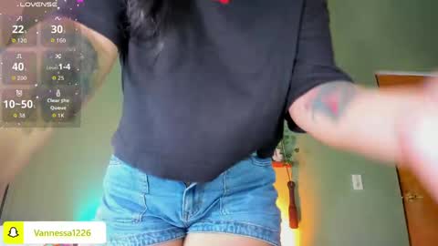 Snapshot of maddy_rose12 chatting on 06-08-26, 03:45 Maddy rose12 online show from 06-08-26, 03:45