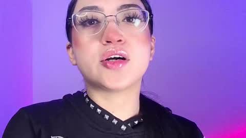   Please followme and rate me your thumbs up online show from 09-23-25, 06:11