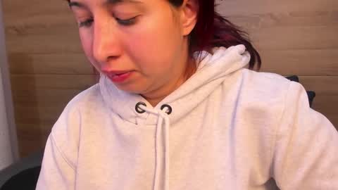 Snapshot of madelaine_blosson chatting on 03-18-26, 10:29 Madelaine online show from 03-18-26, 10:29