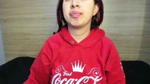Snapshot of madelaine_blosson chatting on 03-31-26, 10:26 Madelaine online show from 03-31-26, 10:26