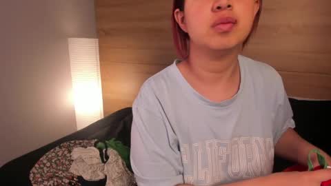 Snapshot of madelaine_blosson chatting on 04-01-26, 10:38 Madelaine online show from 04-01-26, 10:38