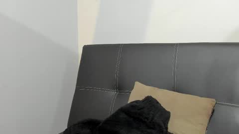 Snapshot of madelaine_blosson chatting on 05-22-26, 11:05 Madelaine online show from 05-22-26, 11:05