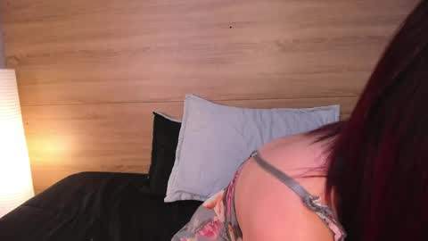 Snapshot of madelaine_blosson chatting on 06-03-26, 02:33 Madelaine online show from 06-03-26, 02:33