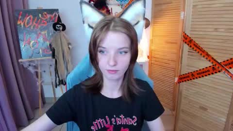 Snapshot of madelaines chatting on 10-31-25, 11:55 madelaines online show from 10-31-25, 11:55