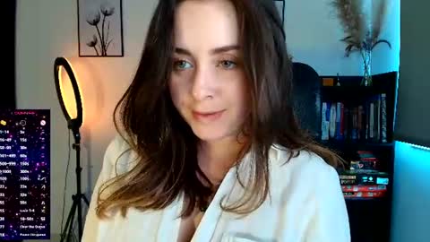 madelamee online show from 07-28-26, 07:04