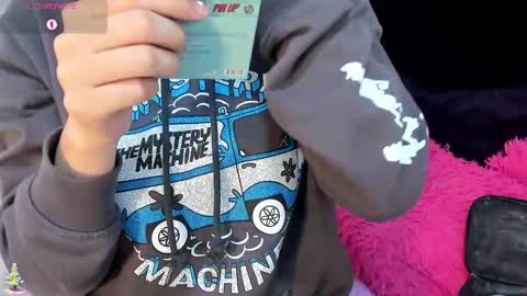 Snapshot of madelin_clerk chatting on 12-17-24, 07:59 Madelin Clerk online show from 12-17-24, 07:59