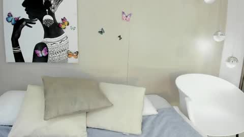  Madeline  online show from 05-05-26, 01:52