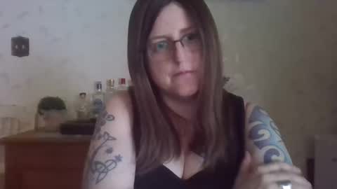 Snapshot of madelinebeau chatting on 04-11-26, 02:27 madelinebeau online show from 04-11-26, 02:27