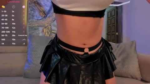 Snapshot of madelinefox_ chatting on 02-09-25, 08:11 Madeline online show from 02-09-25, 08:11