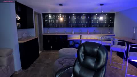 Snapshot of madelinefox_ chatting on 03-06-25, 09:03 Madeline online show from 03-06-25, 09:03