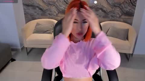 Snapshot of madelinefox_ chatting on 10-04-25, 10:13 Madeline online show from 10-04-25, 10:13