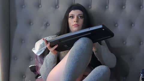 Snapshot of madelynvelure chatting on 11-26-25, 08:26 madelynvelure online show from 11-26-25, 08:26