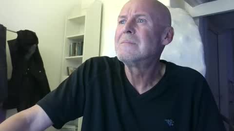 Snapshot of madio1187940 chatting on 11-09-25, 11:58 madio1187940 online show from 11-09-25, 11:58