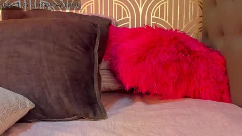   online show from 12-25-24, 10:37