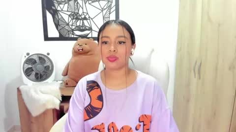 Snapshot of madison_montes chatting on 07-10-26, 06:17 madison montes online show from 07-10-26, 06:17