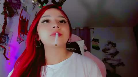 Snapshot of madison_x17 chatting on 12-16-24, 07:04 madso x17 online show from 12-16-24, 07:04