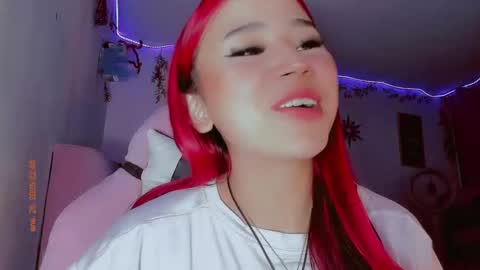 Snapshot of madison_x17 chatting on 01-26-25, 03:48 madso x17 online show from 01-26-25, 03:48