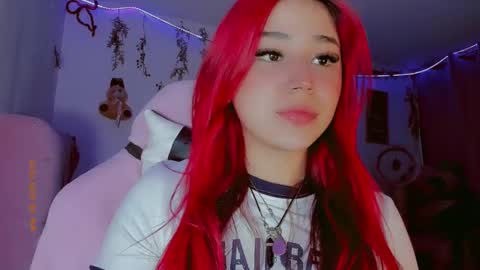 Snapshot of madison_x17 chatting on 01-28-25, 11:17 madso x17 online show from 01-28-25, 11:17