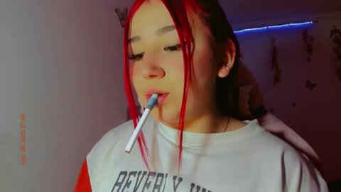 Snapshot of madison_x17 chatting on 09-23-25, 02:47 madso x17 online show from 09-23-25, 02:47