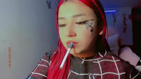 Snapshot of madison_x17 chatting on 10-28-25, 11:51 madso x17 online show from 10-28-25, 11:51