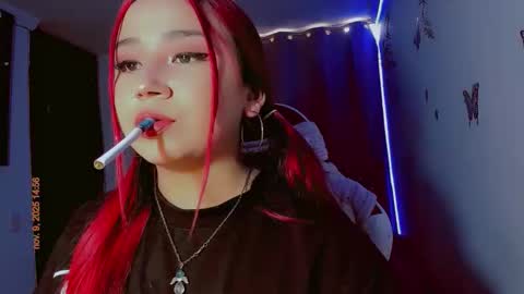 Snapshot of madison_x17 chatting on 11-09-25, 07:56 madso x17 online show from 11-09-25, 07:56