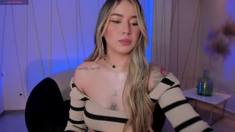 Maddi Collins online show from 05-08-26, 11:26