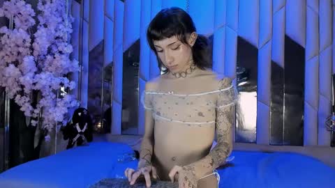  Madison  online show from 11-07-25, 03:34