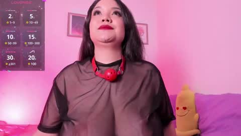 Snapshot of madisoon_lee chatting on 03-01-25, 07:37 Madieson Lee online show from 03-01-25, 07:37