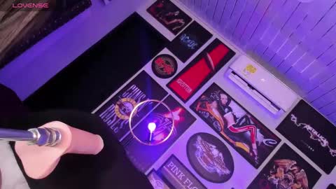 Madisson online show from 03-11-25, 03:12