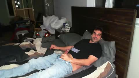 Guigui online show from 03-26-26, 01:01