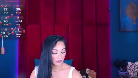 Snapshot of madyluxx chatting on 05-01-26, 06:45 MadyLuxx online show from 05-01-26, 06:45