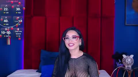 Snapshot of madyluxx chatting on 05-13-26, 06:49 MadyLuxx online show from 05-13-26, 06:49