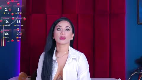 Snapshot of madyluxx chatting on 05-16-26, 06:50 MadyLuxx online show from 05-16-26, 06:50
