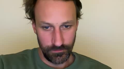 Snapshot of maenu_69 chatting on 12-17-25, 10:16 maenu_69 online show from 12-17-25, 10:16