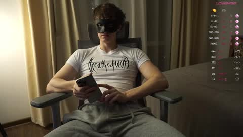 Snapshot of maestro3369 chatting on 02-23-25, 07:38 Mike XMaestro 3369 online show from 02-23-25, 07:38