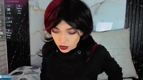 maevekuro online show from 10-30-25, 03:19