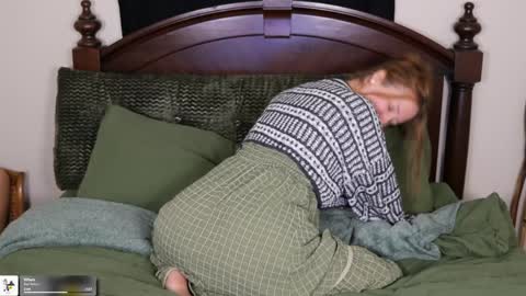 Mae online show from 12-20-25, 06:59