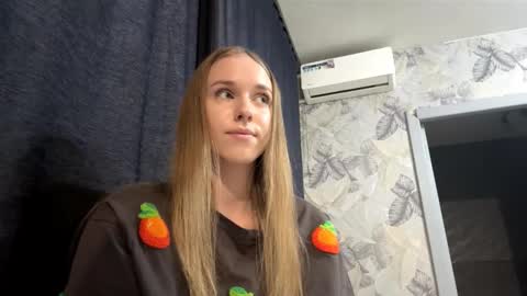 Sara online show from 03-04-26, 09:26