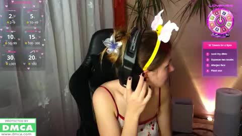 Snapshot of mag1c_eyes chatting on 10-31-25, 08:10 mag1c_eyes online show from 10-31-25, 08:10