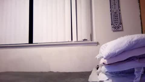 magdalena_805 online show from 01-28-25, 01:16