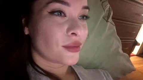 magggg658318 online show from 02-06-25, 12:26