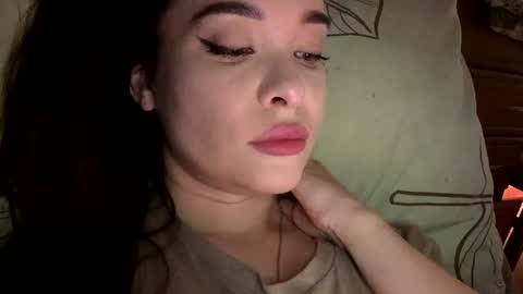 magggg658318 online show from 09-18-25, 09:33