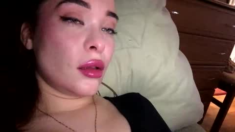 magggg658318 online show from 11-26-25, 11:22