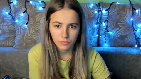 Maggie online show from 11-03-25, 03:52