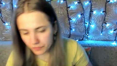Snapshot of maggiecake chatting on 06-15-26, 04:47 Maggie online show from 06-15-26, 04:47