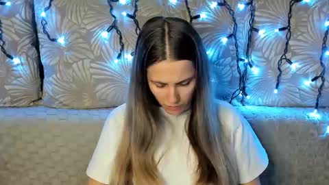 Snapshot of maggiecake chatting on 06-16-26, 01:30 Maggie online show from 06-16-26, 01:30
